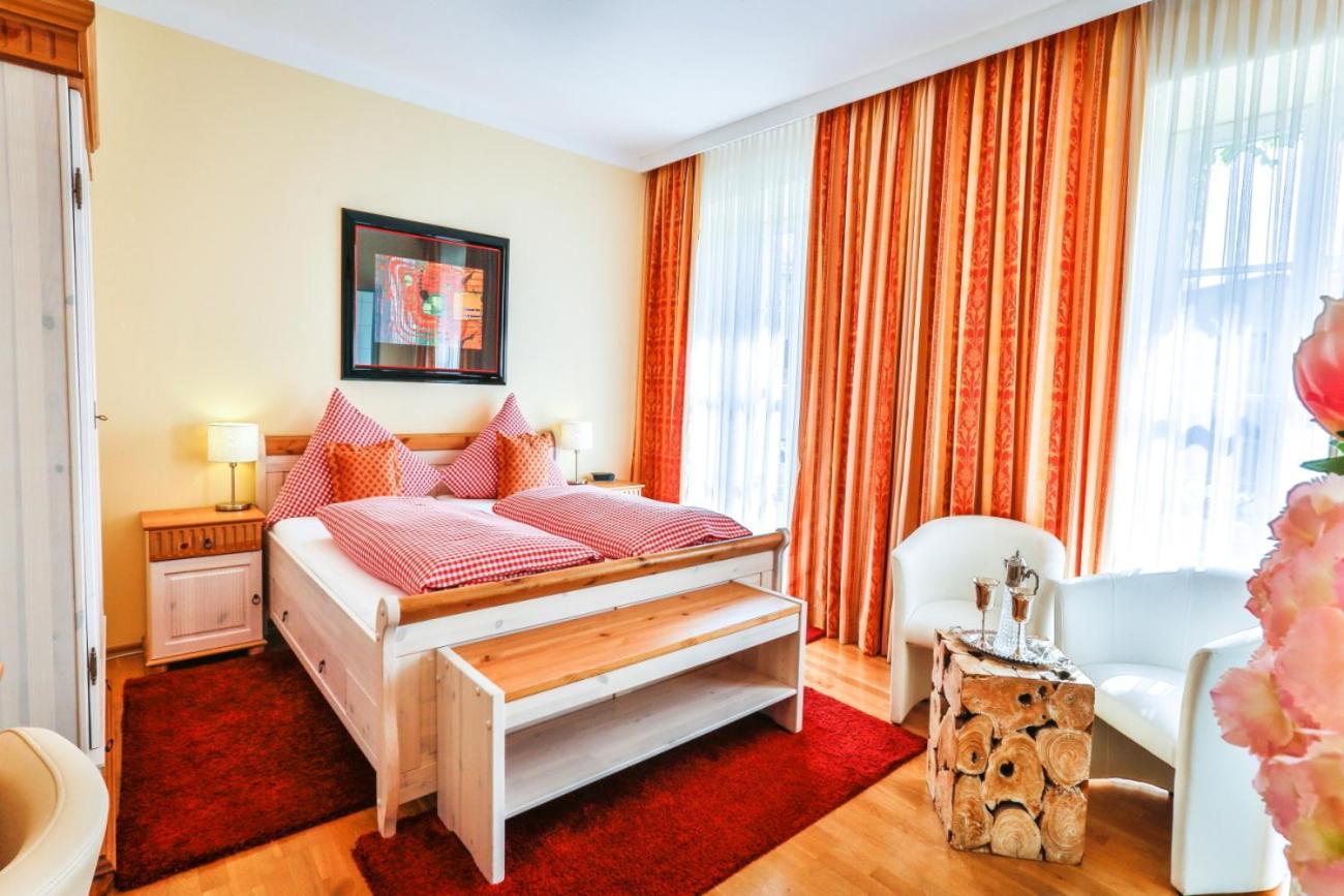 Hotel Zum Goldenen Loewen Baden-Baden Dış mekan fotoğraf